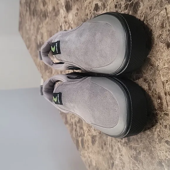 Cariuma Slip on Pro Skate Charcoal Grey Suede/Canvas Black Logo Sneaker 8.5M/10W