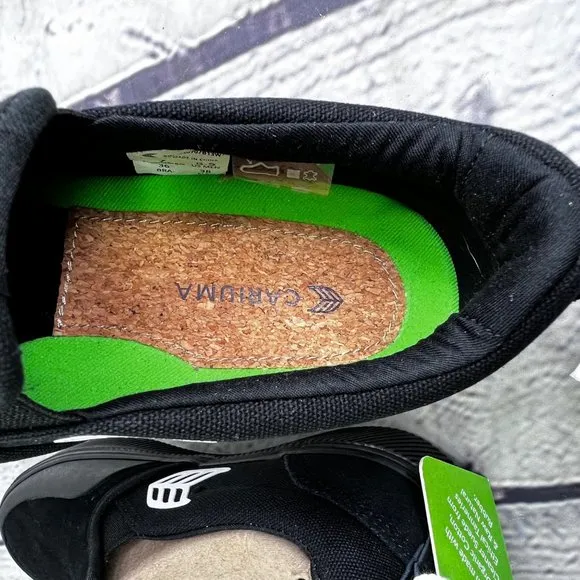 Cariuma Slip on Pro Skate Sneakers 7 Women 5.5 Men Black Suede Canvas Logo NIB