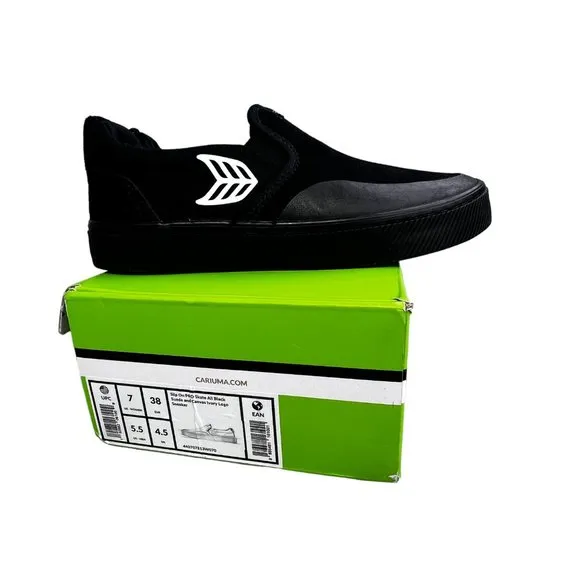 Cariuma Slip on Pro Skate Sneakers 7 Women 5.5 Men Black Suede Canvas Logo NIB