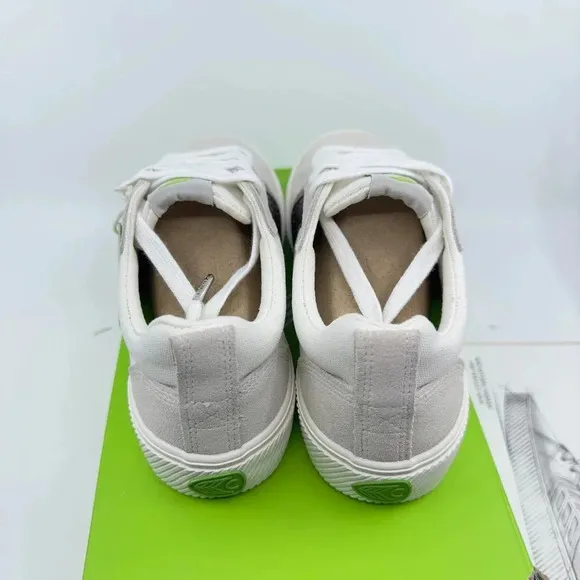 Cariuma Unisex CATIBA PRO Canvas Logo Sneaker Off-White Vintage 4.5 Mens 6 Women