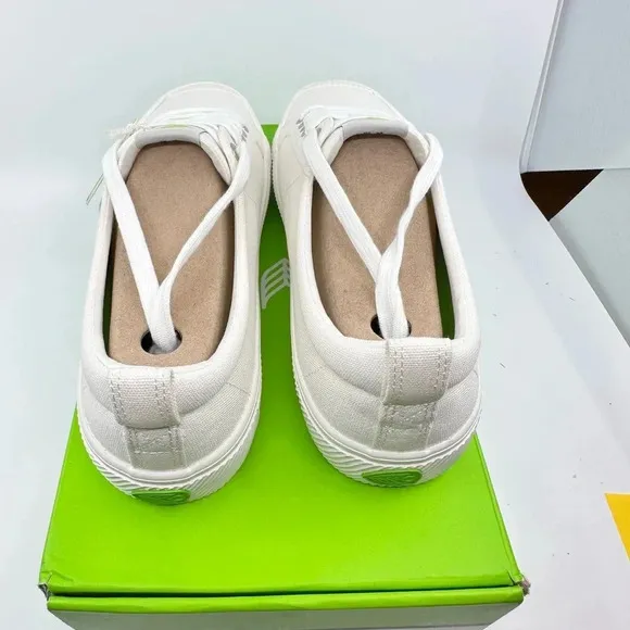 Cariuma Unisex Sneaker Oca Low Top Lace Up Organic Canvas Off White W9.5 M8 NIB