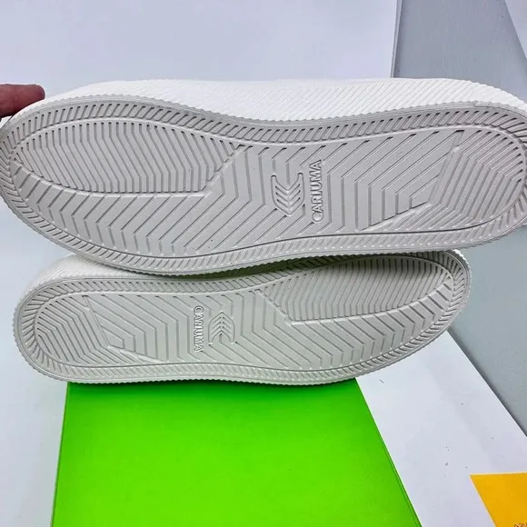 Cariuma Unisex Sneaker Oca Low Top Lace Up Organic Canvas Off White W9.5 M8 NIB