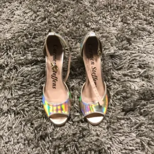 Carmen Steffens iridescent block peep toe heels