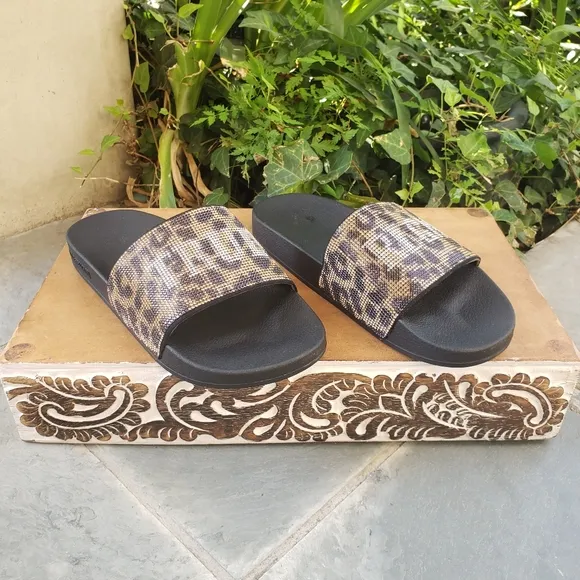 Casual Chic True Religion Crystal Leopard Slides