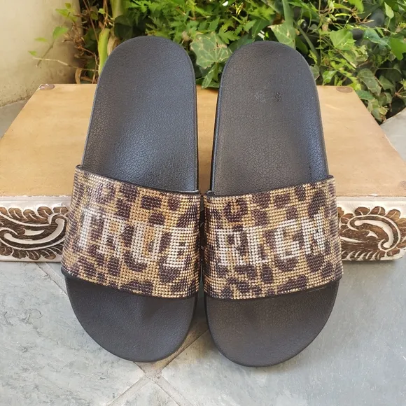 Casual Chic True Religion Crystal Leopard Slides