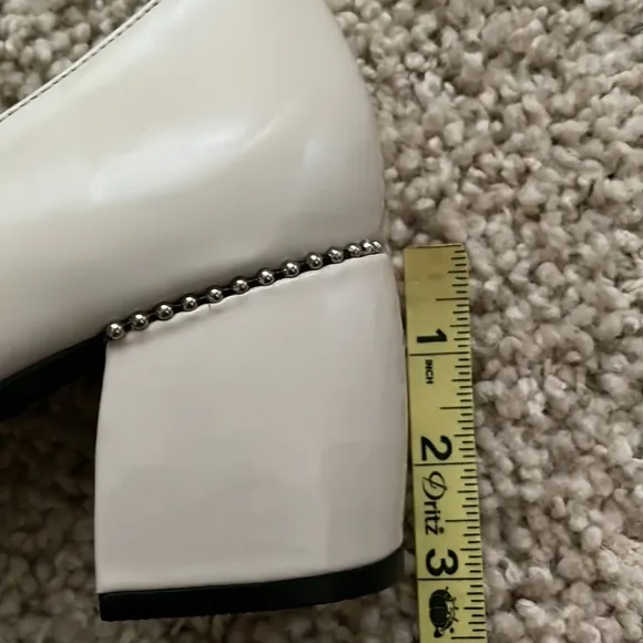 Caverley designed in Australia beautiful off white leather block heels