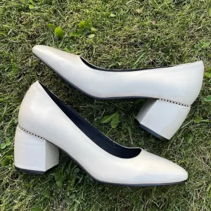 Caverly designed in Australia beautiful pearl leather off white heels