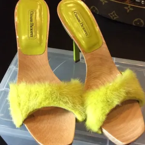 Cesare Paciotti slides