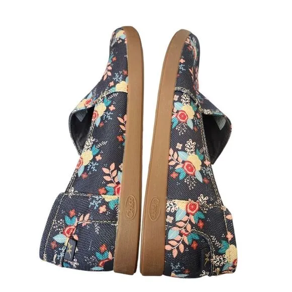 Chaco Ionia canvas floral print slip-on flats Sz 10.5
