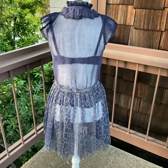 Chan Luu Blue sheer animal print elastic waist full mini skirt detached slip S