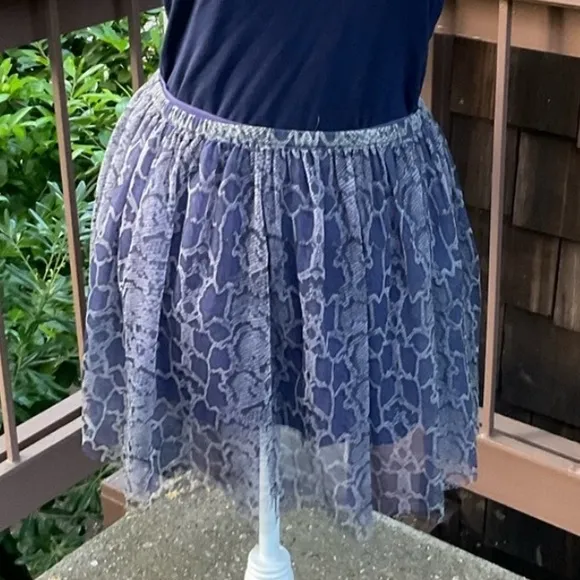 Chan Luu Blue sheer animal print elastic waist full mini skirt detached slip S