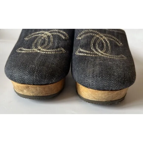 Chanel Denim Clogs w/ Gold CC Accent Wood Sandals Mules Y2K Vintage Sz 35 5