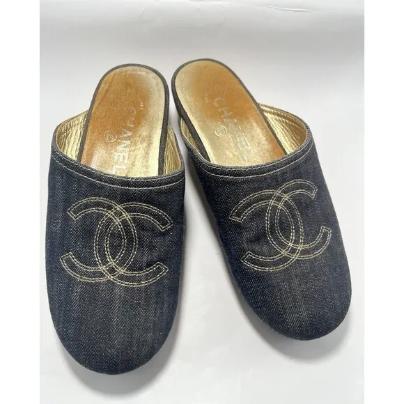 Chanel Denim Clogs w/ Gold CC Accent Wood Sandals Mules Y2K Vintage Sz 35 5