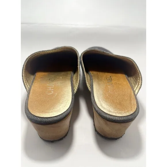 Chanel Denim Clogs w/ Gold CC Accent Wood Sandals Mules Y2K Vintage Sz 35 5