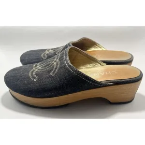 Chanel Denim Clogs w/ Gold CC Accent Wood Sandals Mules Y2K Vintage Sz 35 5