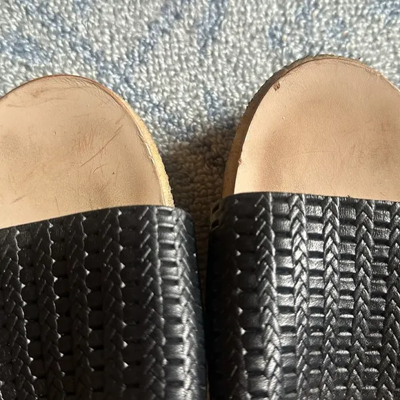 Chanel interlocking slides wedge sandal leather rubber sole authentic 41 10