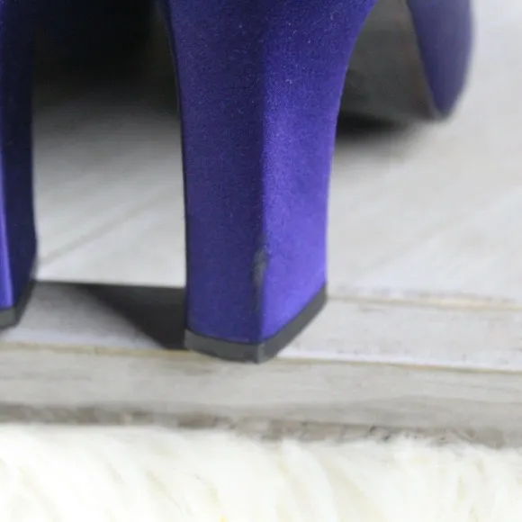 Charles Jourdan Paris Blue Satin Pumps Heels 7
