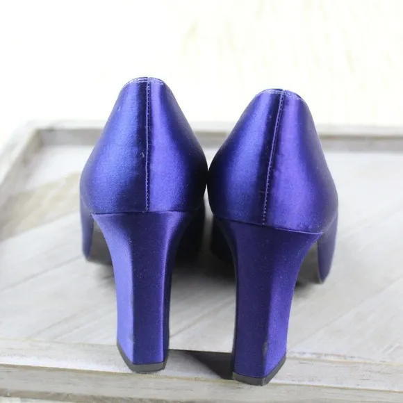 Charles Jourdan Paris Blue Satin Pumps Heels 7