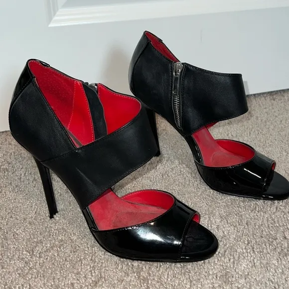 Charles Jourdan Womens Patent Leather Open Toe Stiletto Heels Black Size 8