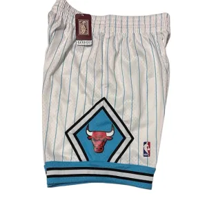Chicago Bulls Mitchell &amp; Ness White Hardwood Classics Reload 3.0 Swingman Shorts