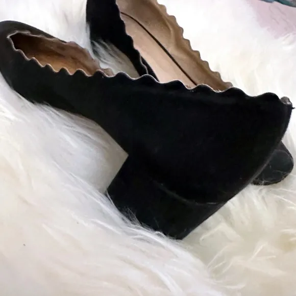 Chloe Scalloped Suede Heels Sz‎ 38