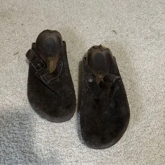 Chocolate Brown Boston Birkenstock clogs (worn condition)