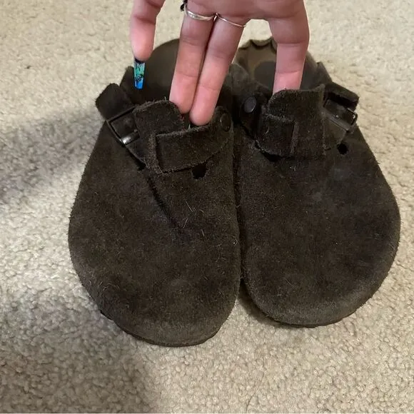 Chocolate Brown Boston Birkenstock clogs (worn condition)