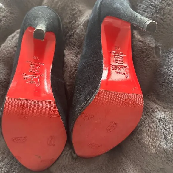 Christian Louboutin Black peep toe Heels