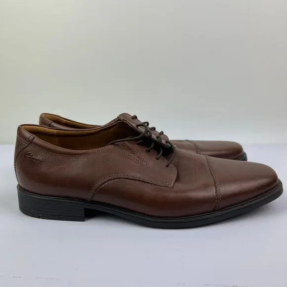 Clarks 15770 Men’s Size 10 Ultimate Comfort Collection Brown Leather Oxfords