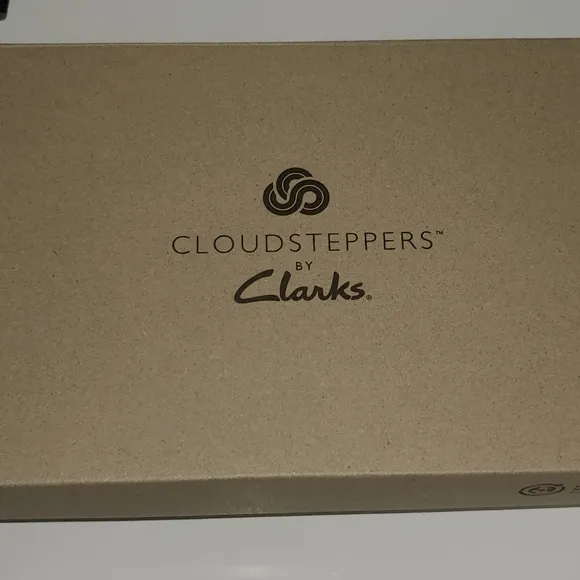 Clarks Cloudsteppers Navy/White Slip On Canvas Comfort Flats.  Washable. Size 8
