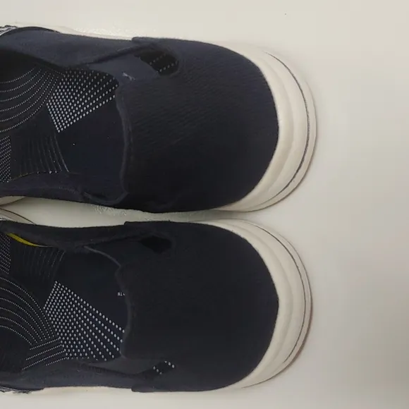 Clarks Cloudsteppers Navy/White Slip On Canvas Comfort Flats.  Washable. Size 8