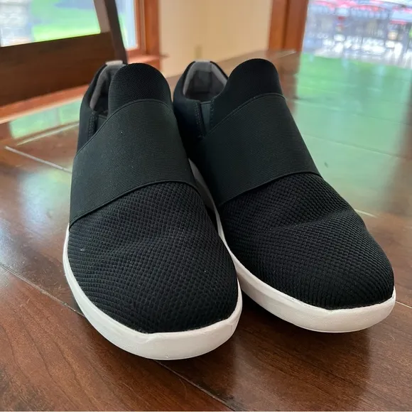 Clarks Collection Black Canvas Suede Slip On Shoes 10
