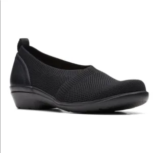Clarks Collection Sashlyn Edge Slip-on Shoe