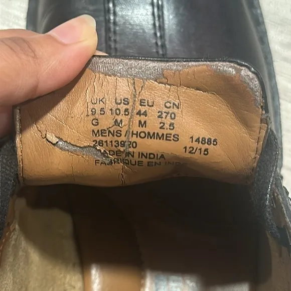 CLARKS Men’s black leather oxfords size 10.5
