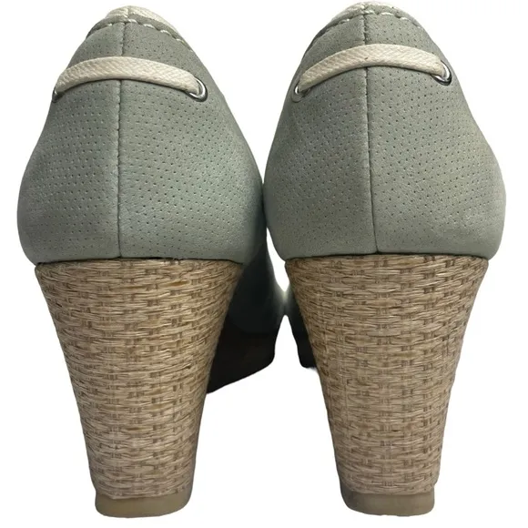 Clarks Originals Lt. Green Canvas Wedge Platform Espadrille w/Tie Detail Sz 10 M