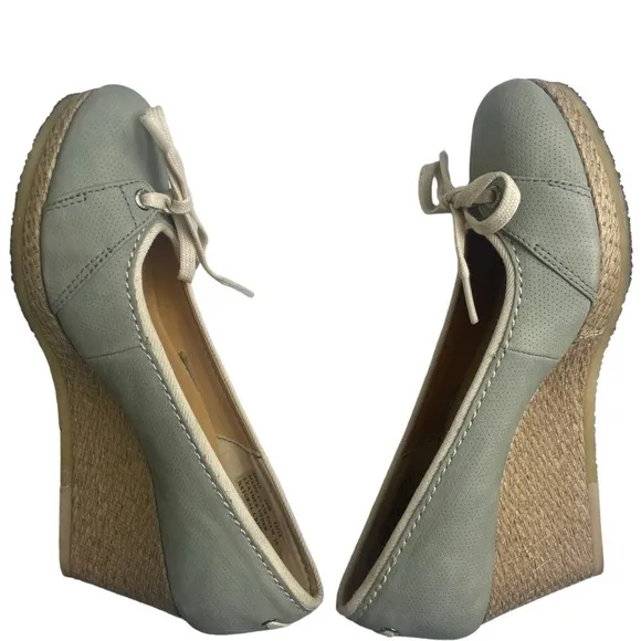 Clarks Originals Lt. Green Canvas Wedge Platform Espadrille w/Tie Detail Sz 10 M
