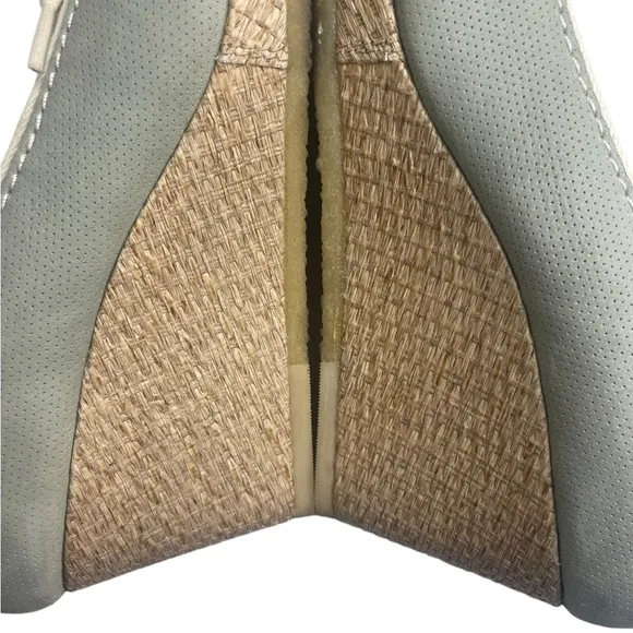 Clarks Originals Lt. Green Canvas Wedge Platform Espadrille w/Tie Detail Sz 10 M