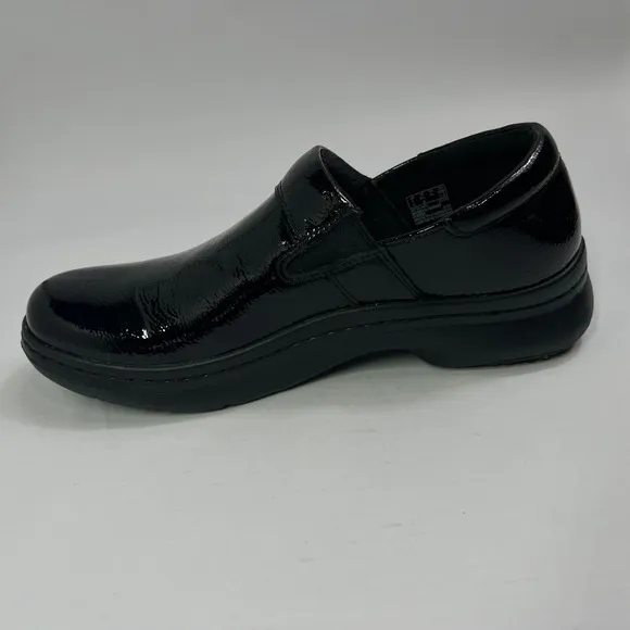 Clarks Slip On Clogs Comfort Work Shoes Patent Leather Black Size 9.5 Casul