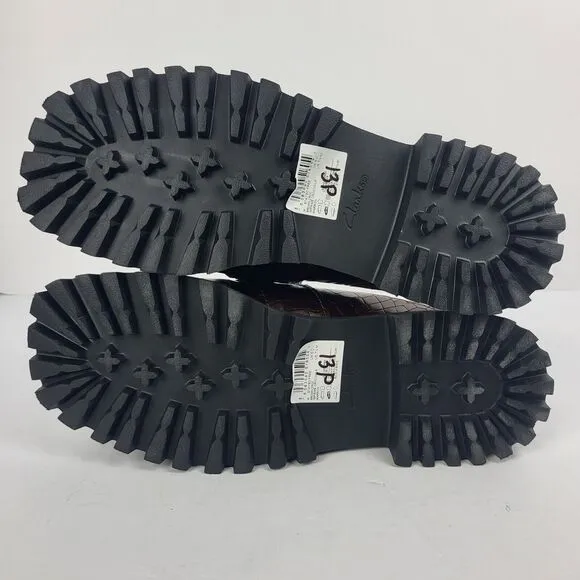 CLARKS STAYSO FREE BROWN CROC SLIDES MULES SHOES LEATHER 7.5 M