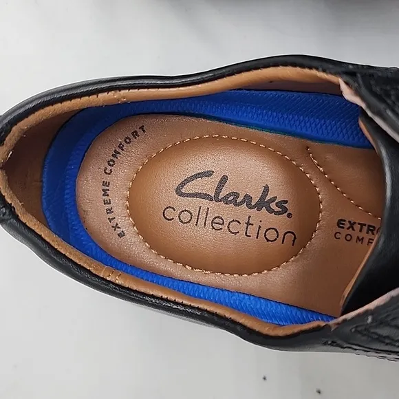 CLARKS WHIDDON CAP BLACK LEATHER GRIPPY RUBBER SOLE DERBYS MEN'S 7 NWOB ELEGANT