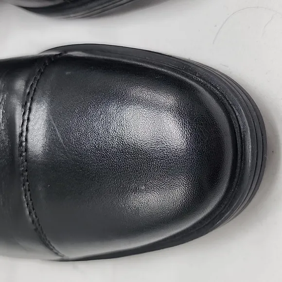 CLARKS WHIDDON CAP BLACK LEATHER GRIPPY RUBBER SOLE DERBYS MEN'S 7 NWOB ELEGANT