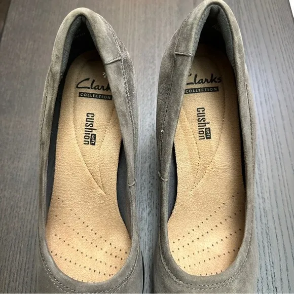 Clarks Women's Araya Moon Suede Pumps in Block Heels in Grey Black Color sz US 8