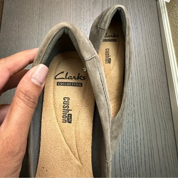 Clarks Women's Araya Moon Suede Pumps in Block Heels in Grey Black Color sz US 8