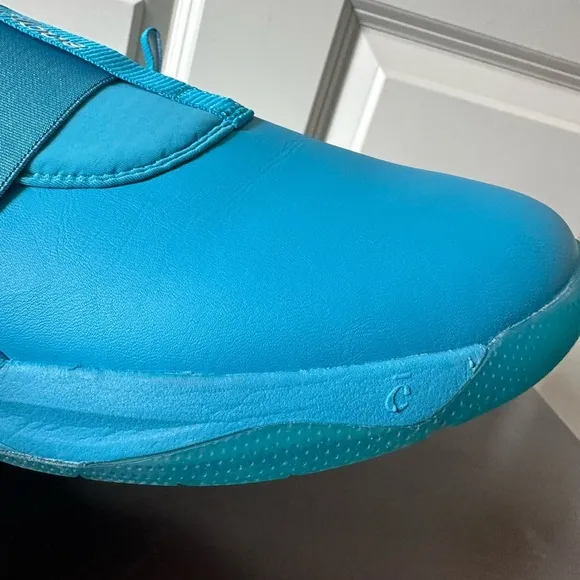 Clove Electric Blue Solo Shoes Healthcare Nurses Unisex W9.5/M8
