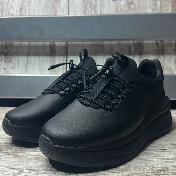 Clove Forte All-black UNISEX nursing shoes