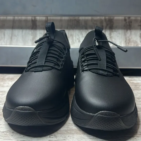 Clove Forte All-black UNISEX nursing shoes