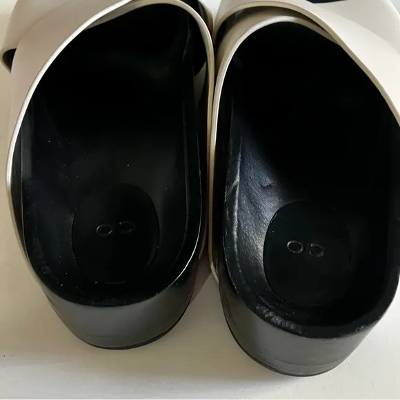 CO Leather Cross Slide Sandal
