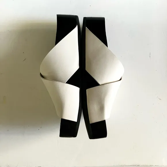 CO Leather Cross Slide Sandal