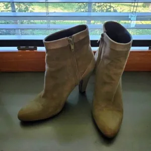 Co-op Barney's Heeled Booties
