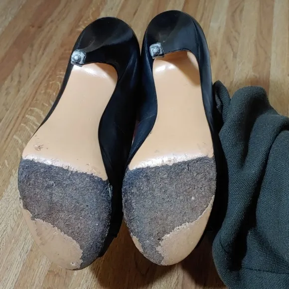 Coach Aliya Logo Peek Open Toe Heels 6B